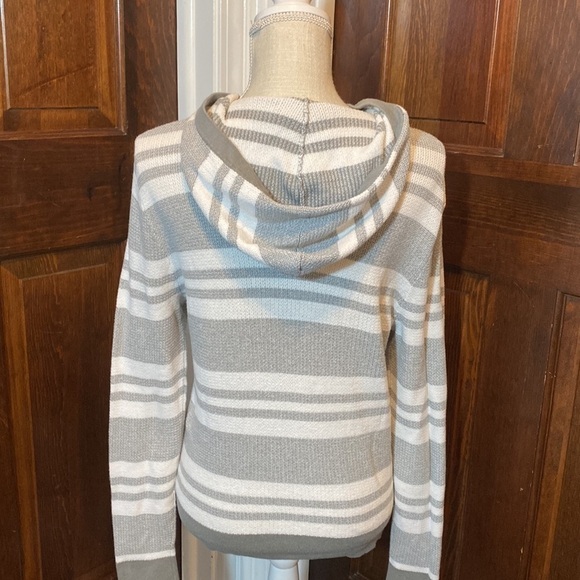 Express Striped Knit Pullover with Hood - Picture 4 of 6